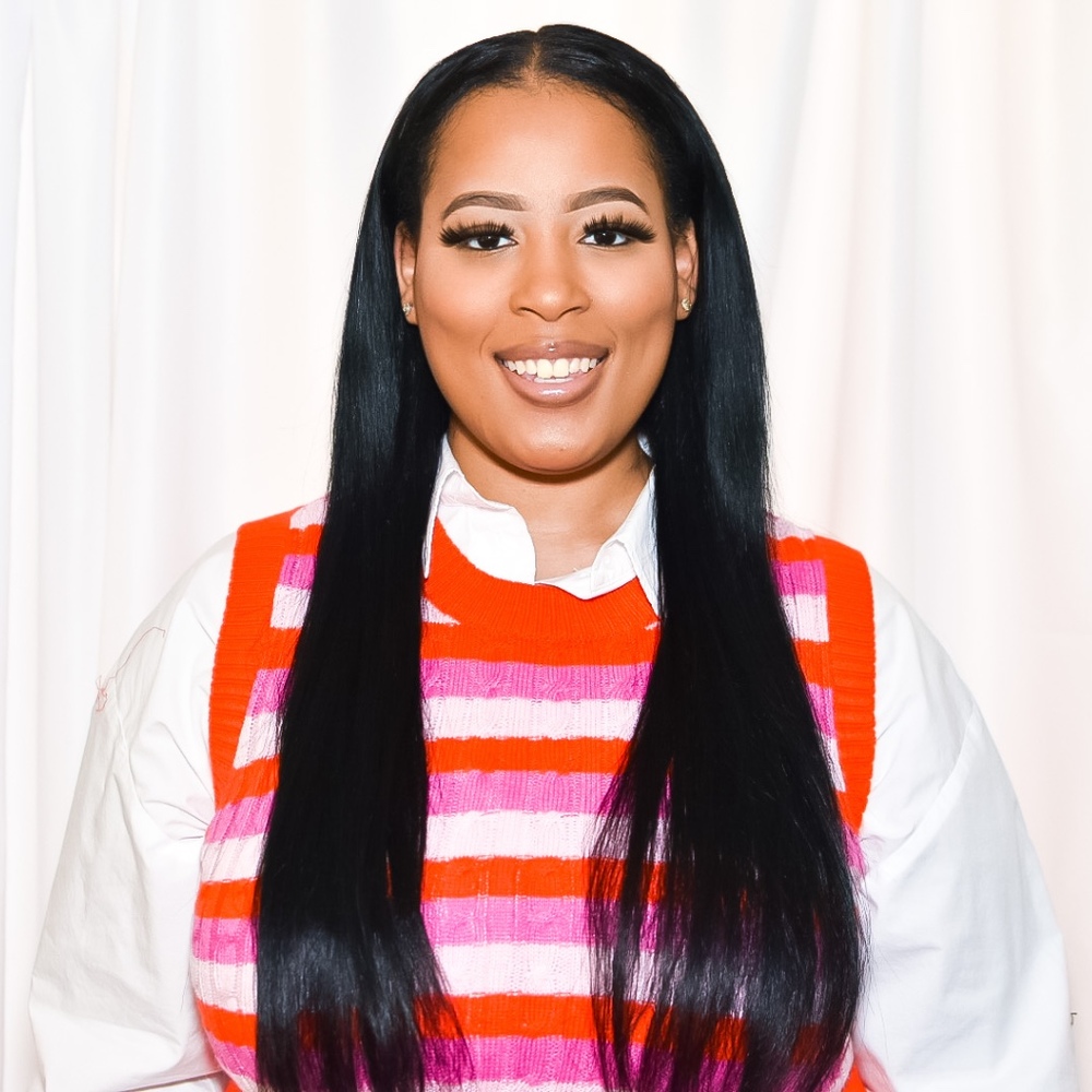 Meet your Posher, Alexis